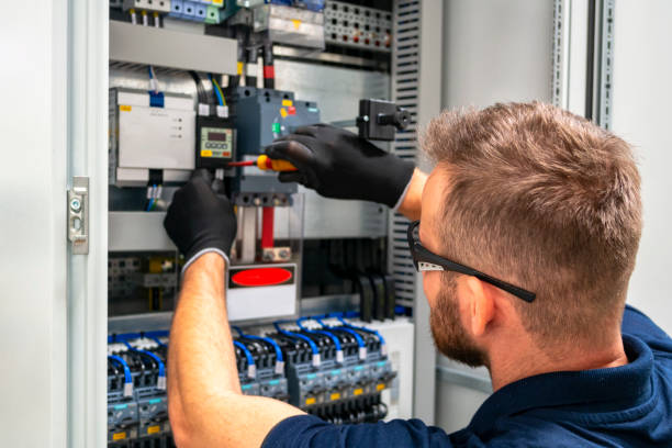 Best Electrician for Home Renovation  in Cosmopolis, WA