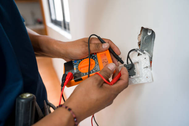 Best Emergency Electrical Repair  in Cosmopolis, WA